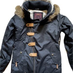 Women’s Oakley Snowboarding Jacket, Medium, Gretchen Bleiler Signature Series